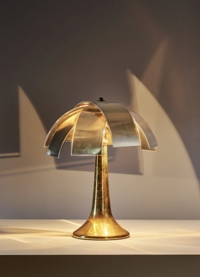 В галерее Nilufar показывают объекты по дизайну Габриэллы Креспи