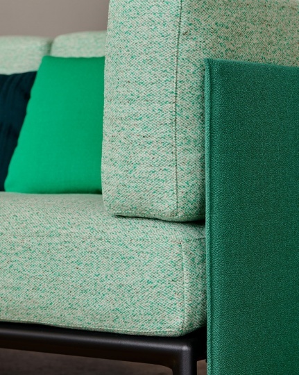 Vitra и Panter & Tourron создали гибкий и экологичный диван