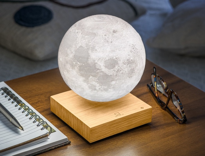 Gingko Smart Moon Lamp: левитирующая настольная лампа