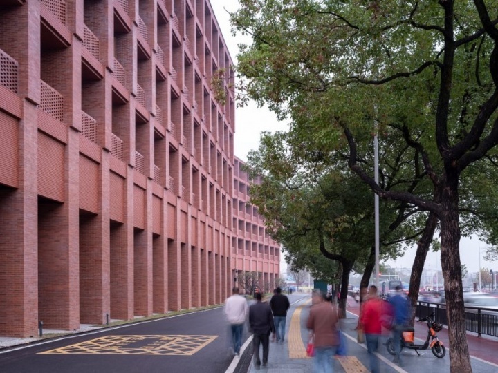 David Chipperfield Architects возродили бывший фарфоровый завод в Китае