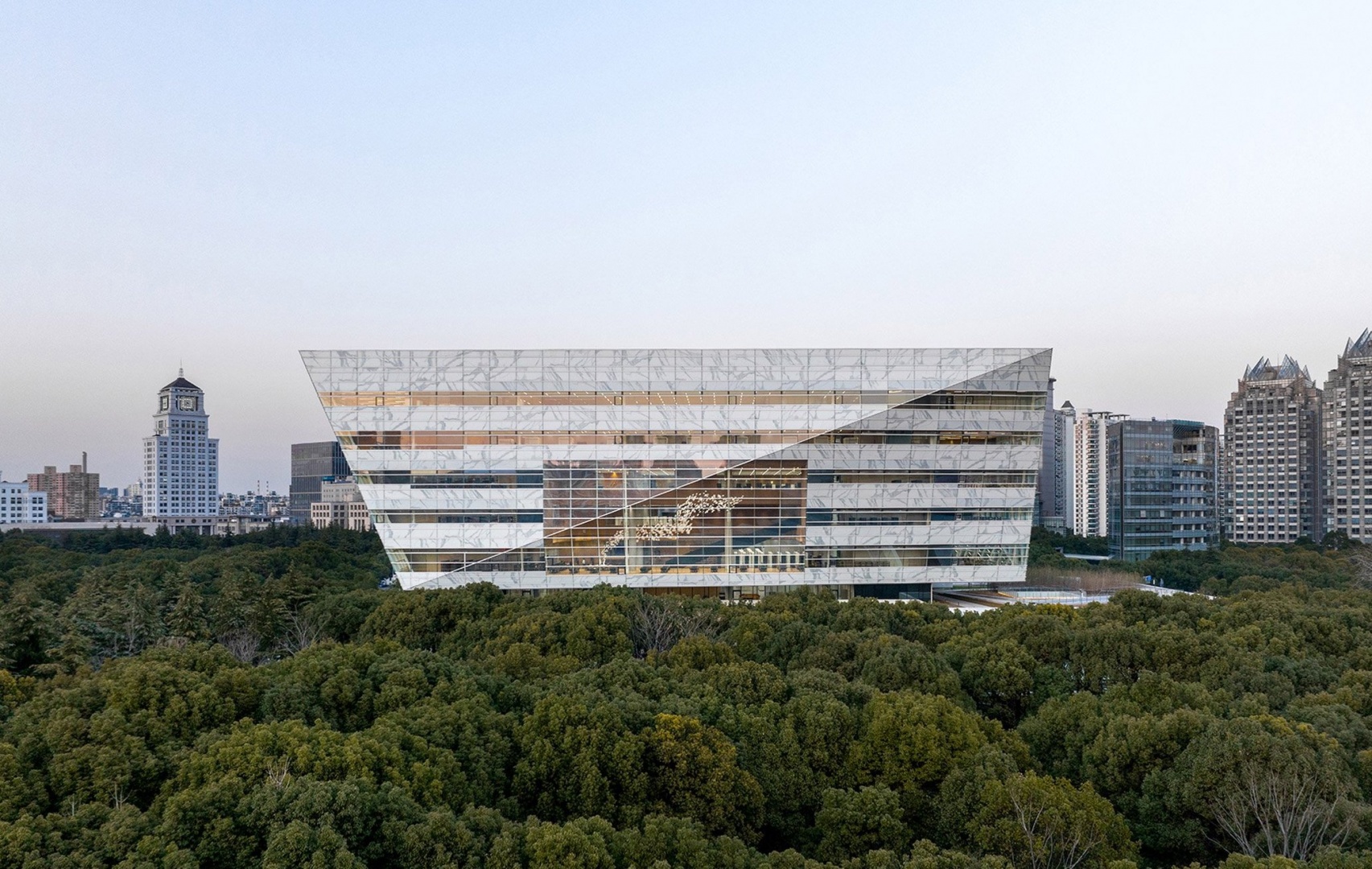 В Китае открылась Shanghai Library East — самая большая библиотека страны