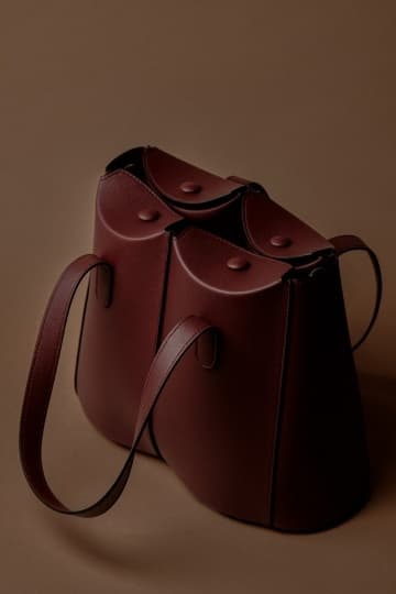 Лука Никетто дебютировал в fashion-дизайне с сумкой из веганской кожи
